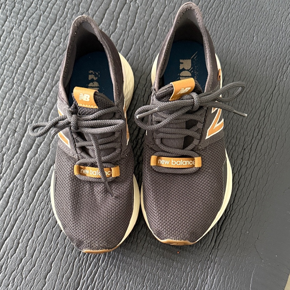 New Balance Women's Black and Tan Sneakers Size 7.5